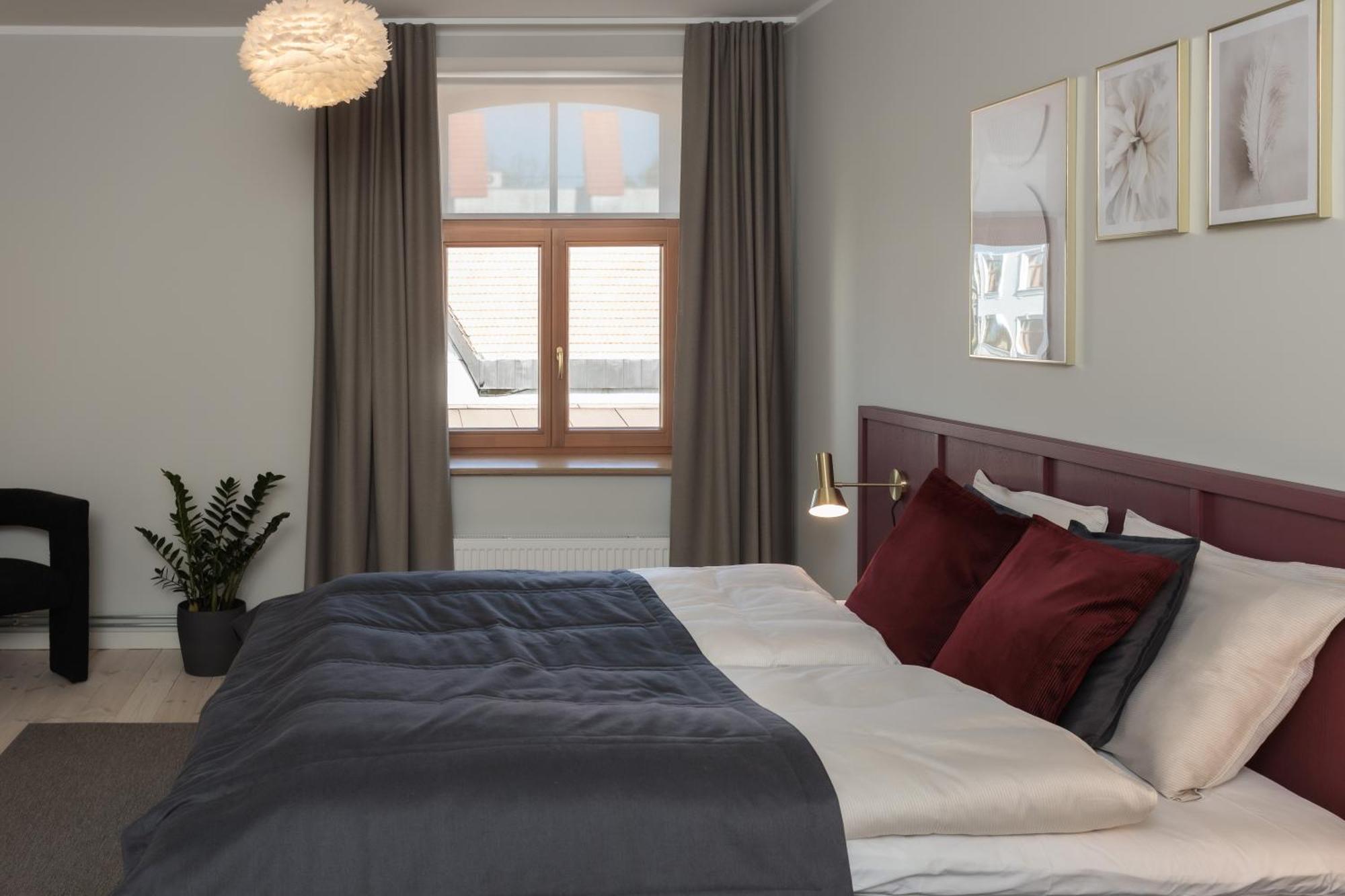 Aparthotel Centra Nams - Center *